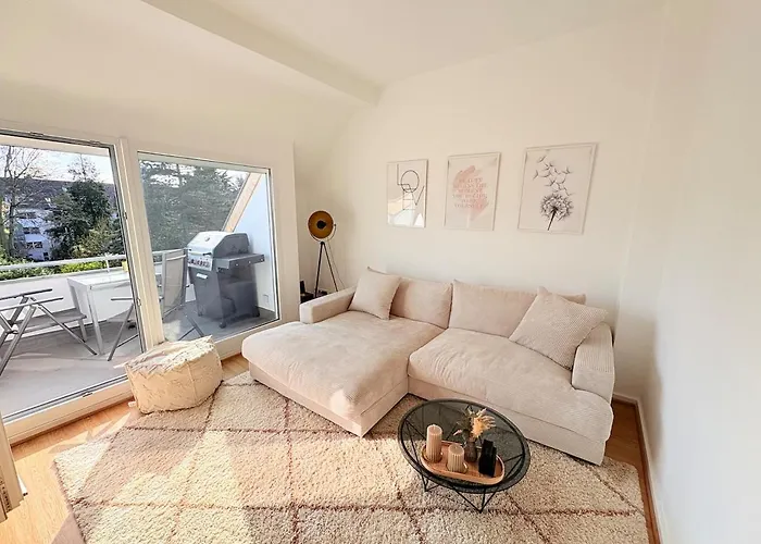 Cozy Apartment In Oberkassel